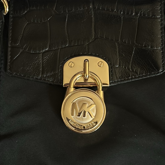 Michael Kors bag - Picture 3 of 9